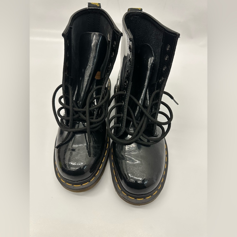 Dr.Martens 1460 Mens Boots (BLACK PATENT LEATHER)  Barley ever got to wear them!